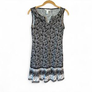 White House Black Market Black and White Floral Dress